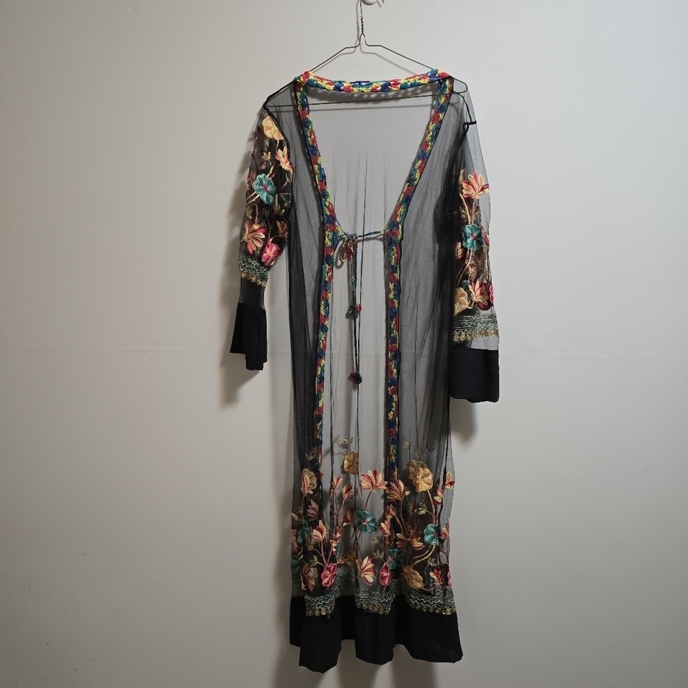 Mesh Floral Embroidered Long Sleeves Sheer Kimono - Picture 9 of 12